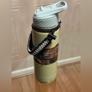 - - Brand New Hydragear Zenith Steinless Steel Bottle With Leak-Proof 32 Oz.